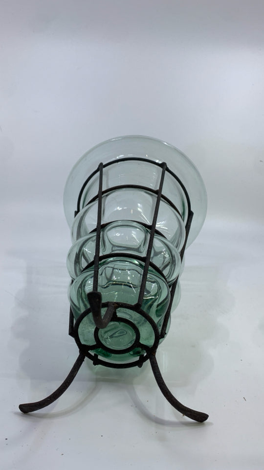 GLASS VASE W/FLARED EDGE METAL WIRE BASE.