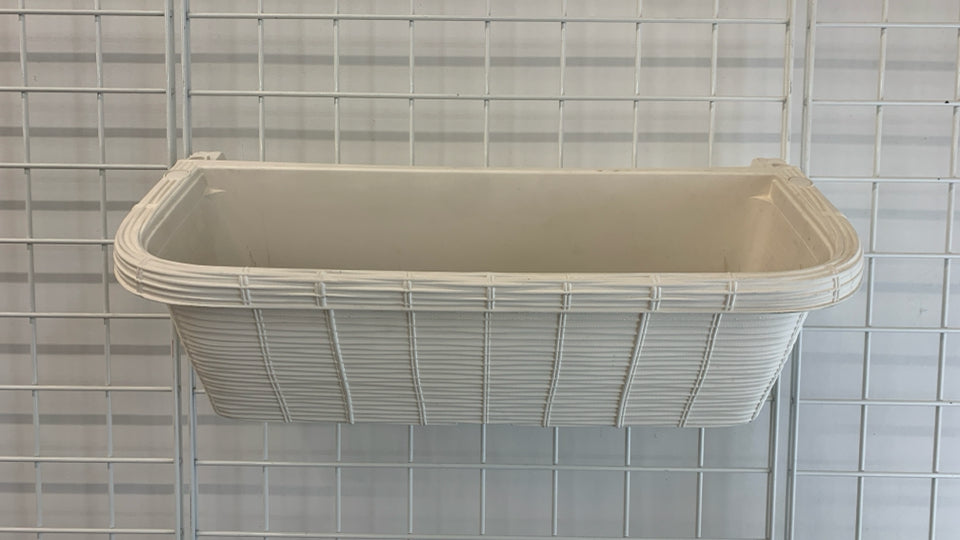 WHITE OVER-THE-DECK PLANTER.