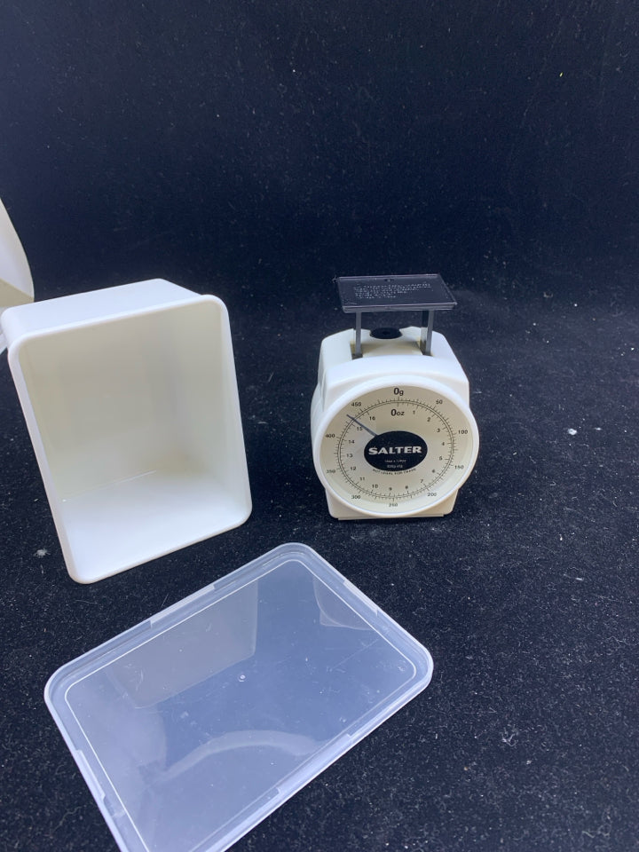 WHITE MINI SCALE IN CONTAINER.