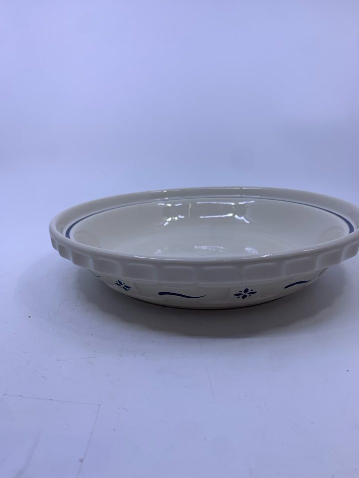 STONEWARE PIE DISH W/ BLUE DETAIL.