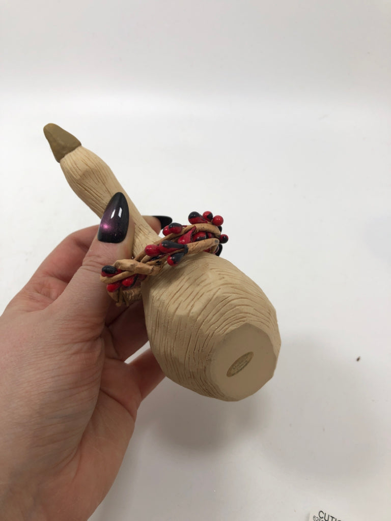 SM CARVED STYLE DUCK.