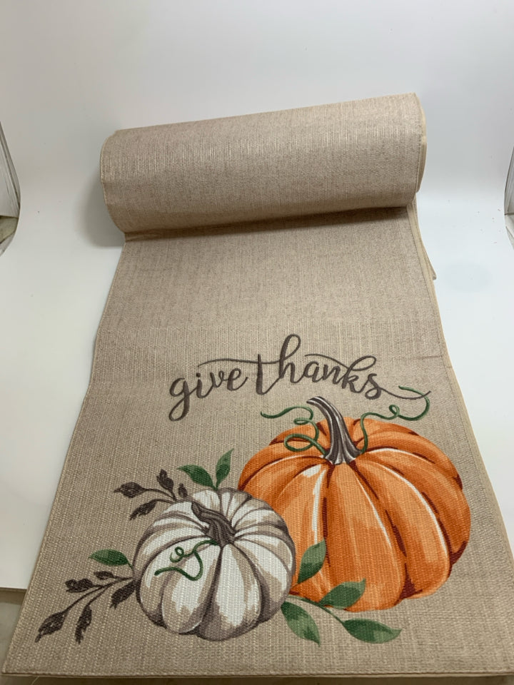 'GIVE THANKS' PUMPKIN TABLE RUNNER.