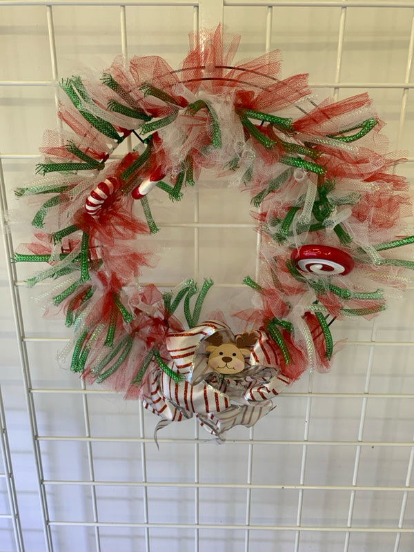 WHITE RED GREEN TULLE HOLIDAY WREATH W BOW.