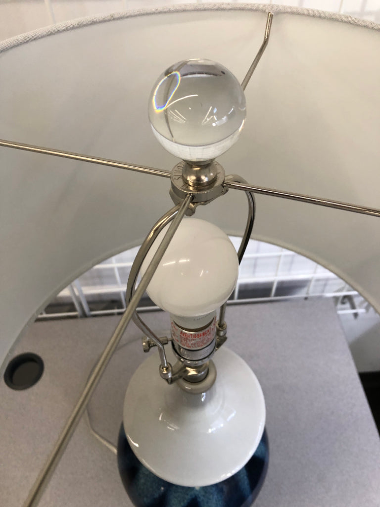 BLUE & CREAM DIPPED LAMP W/WHITE SHADE.