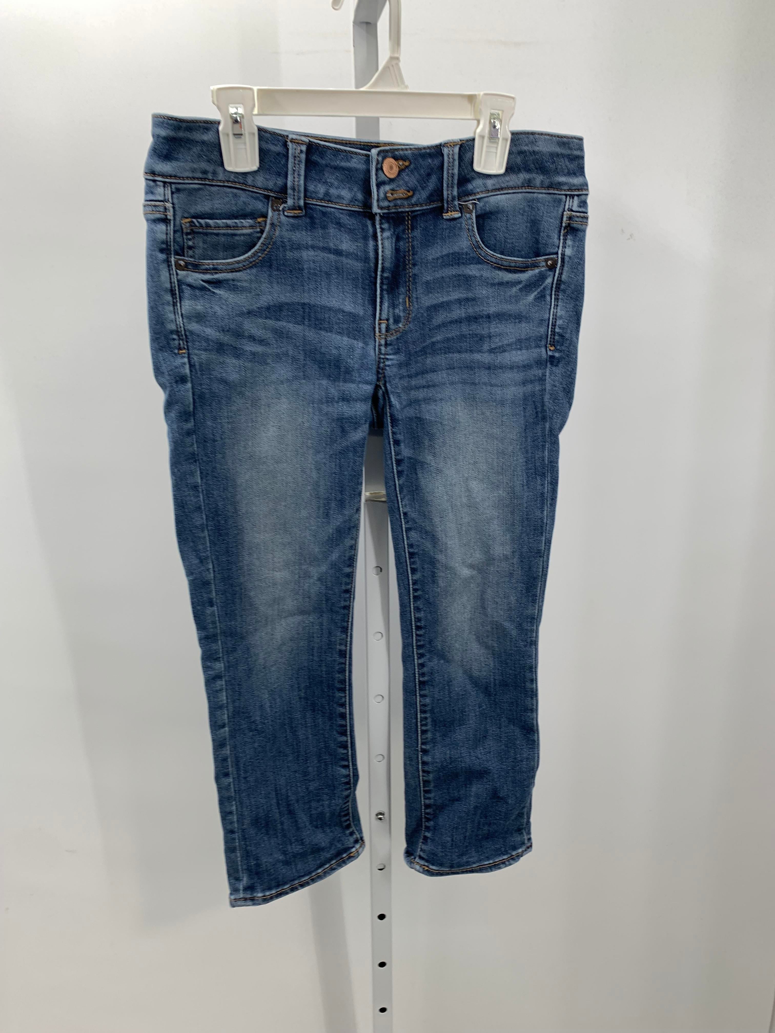 American Eagle Size 4 Short Juniors Cropped