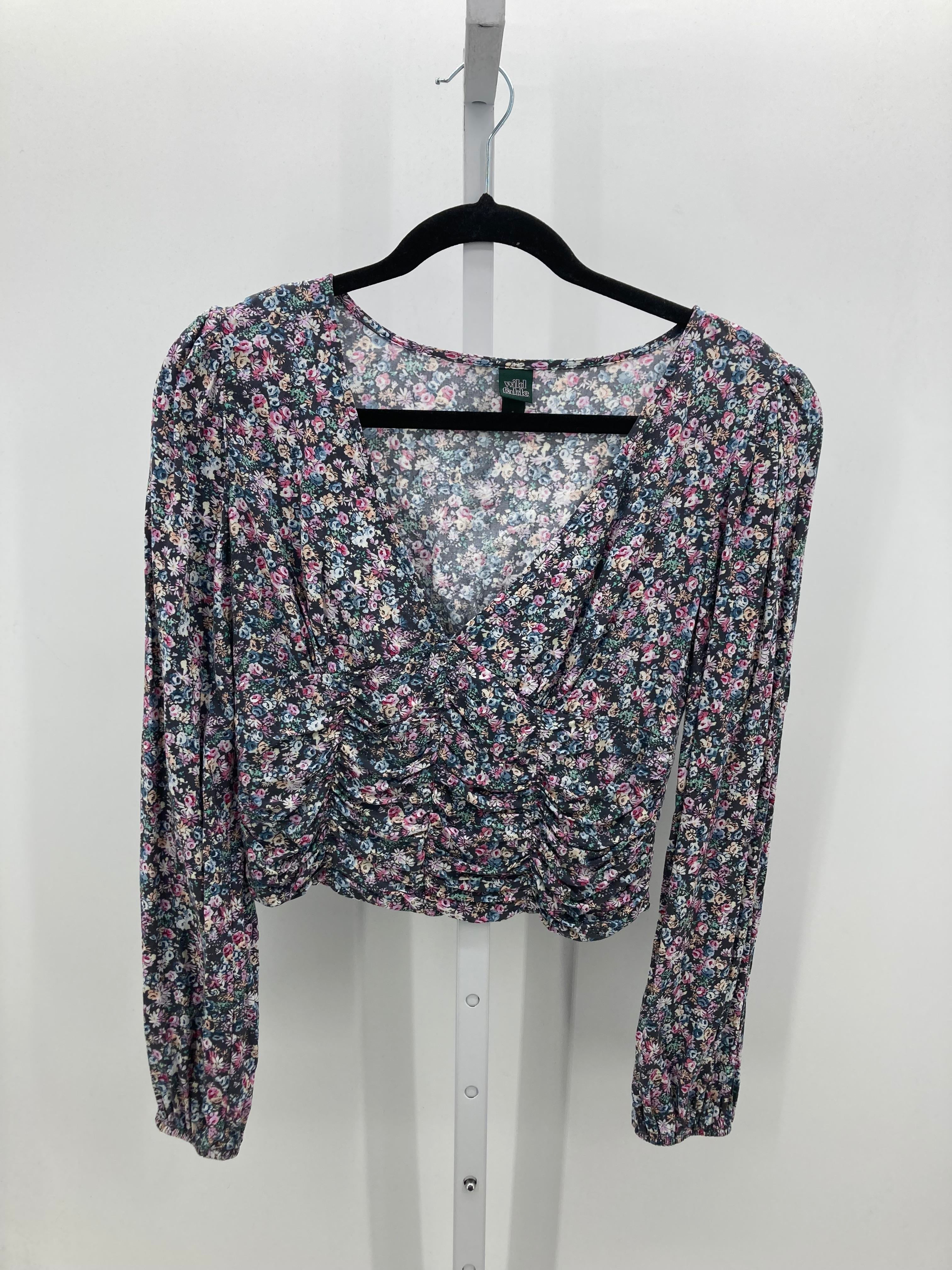 Wild Fable Size Small Juniors Long Sleeve Shirt