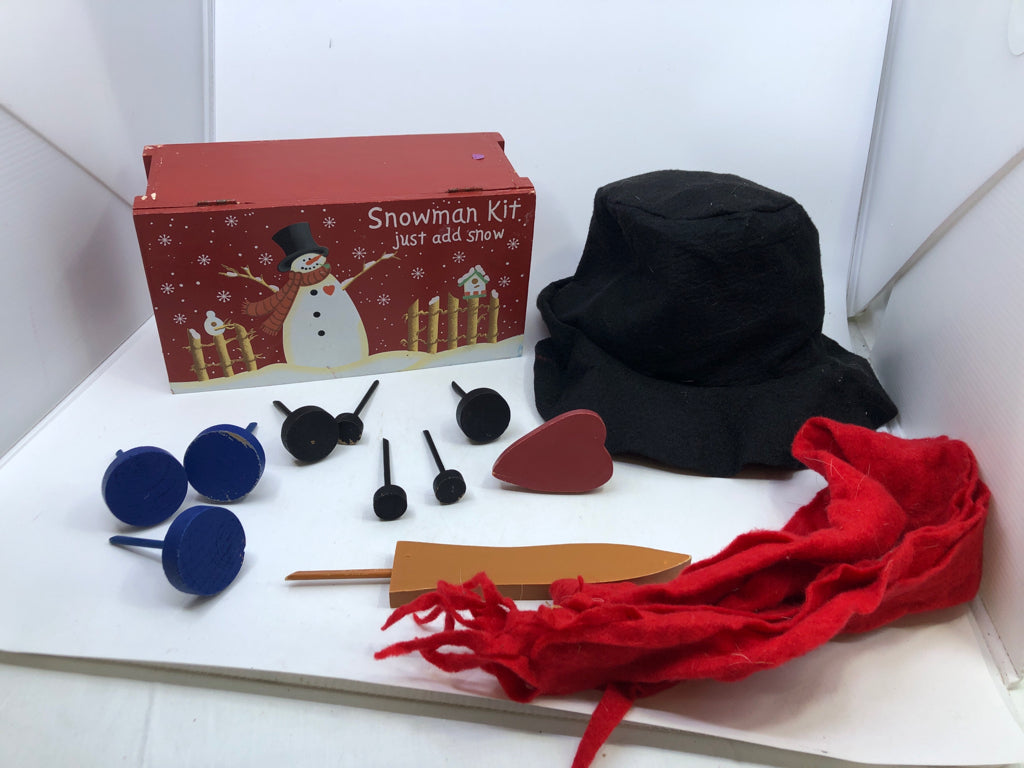 WOOD RED PAINTED BOX W/ SNOWMAN ACCESSORIES.