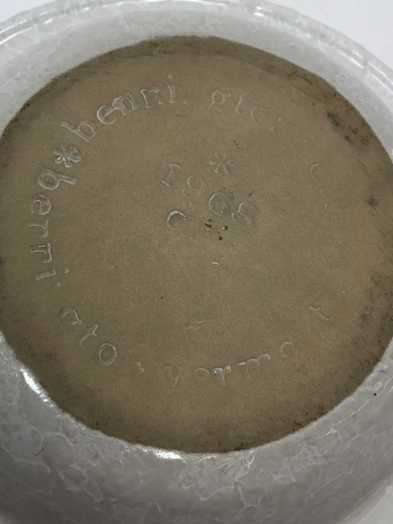 GLAZED SERVING BOWL- BENNINGTON POTTERS VERMONT.