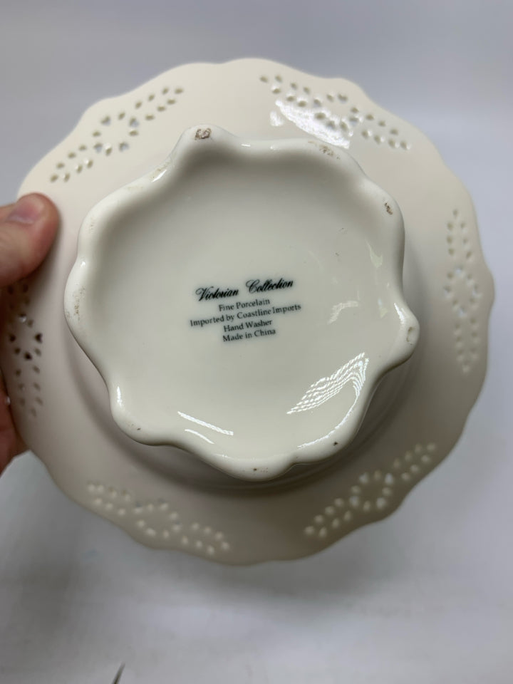 DETAILED PIERCED SMALL CAKE STAND.