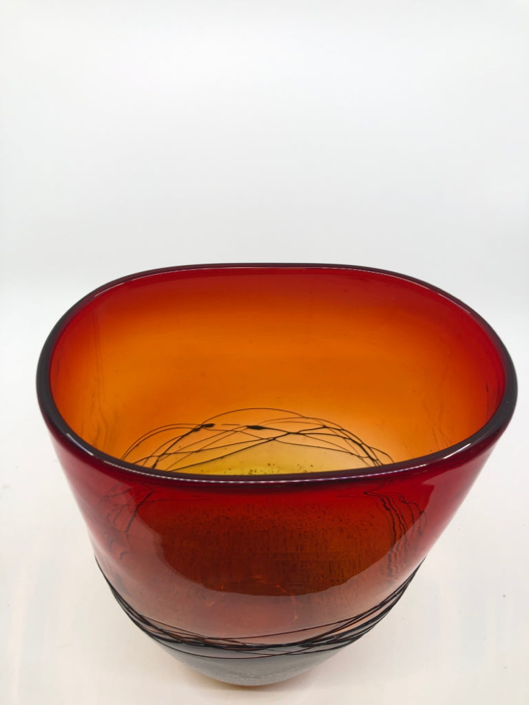 RED ORANGE OMBRE WIDE VASE.