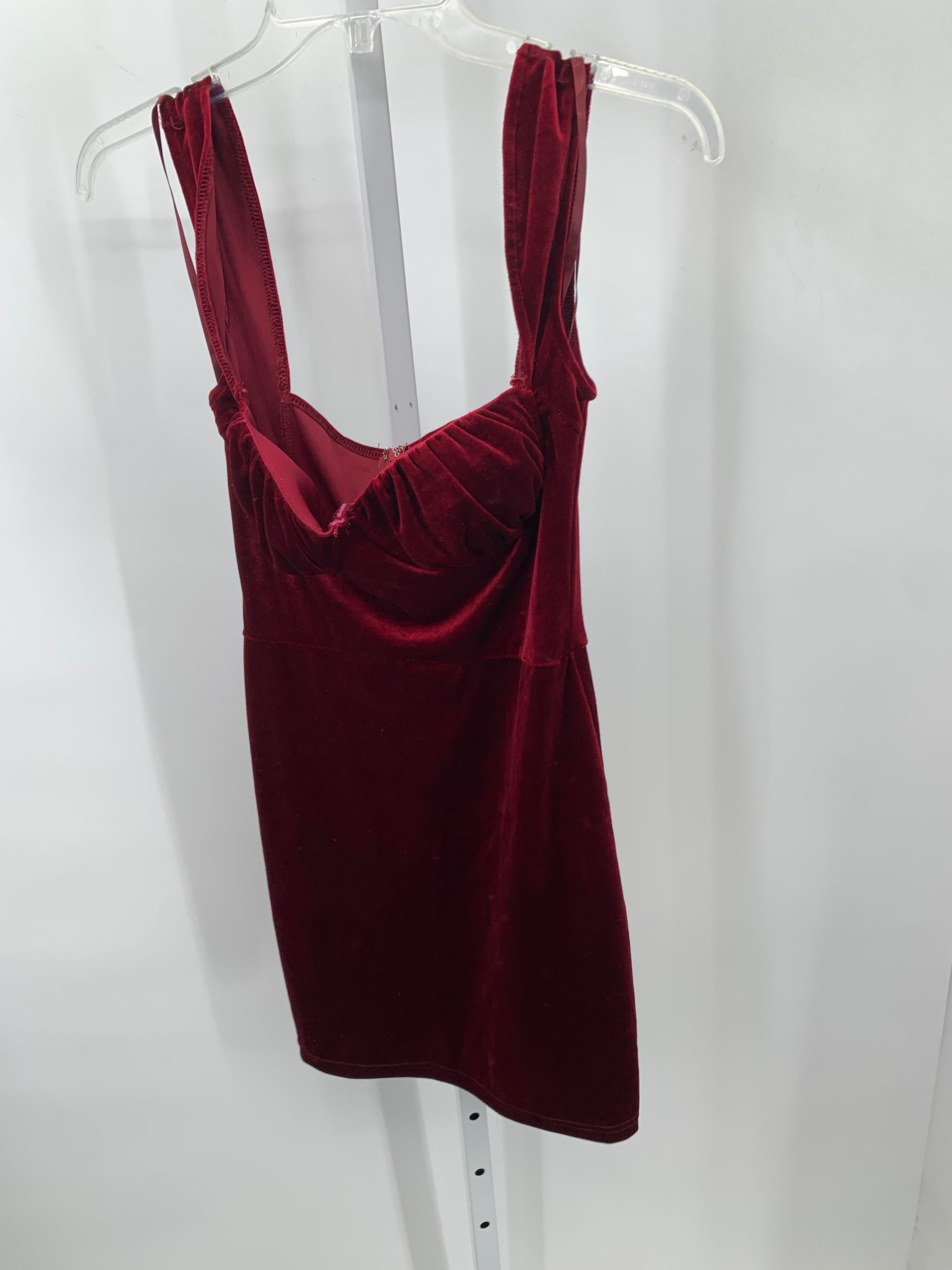 Size Small Juniors Sleeveless Dress