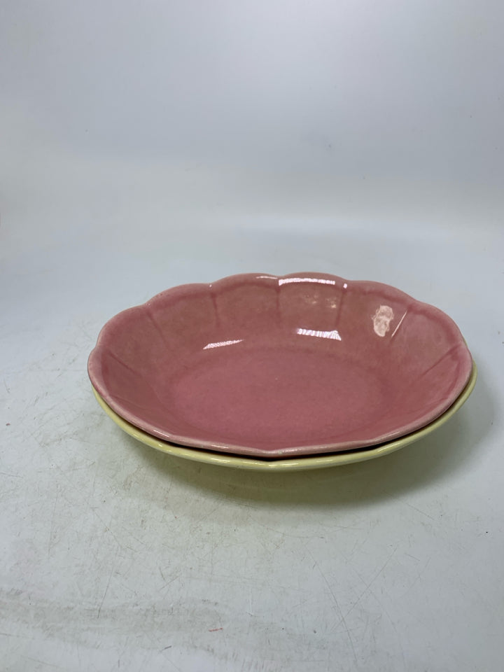 2 OVAL PINK/YELLOW SERVING BOWLS W/ SCALLOP EDGE.