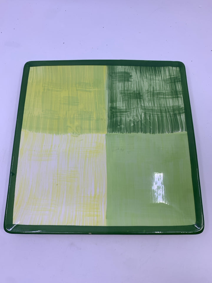 GREEN SQUARE PATTERN SERVING PLATE.