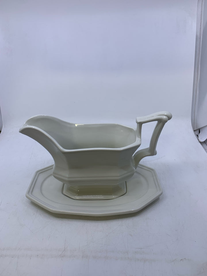 VTG 2 PC IRONSTONE GRAVY BOAT.