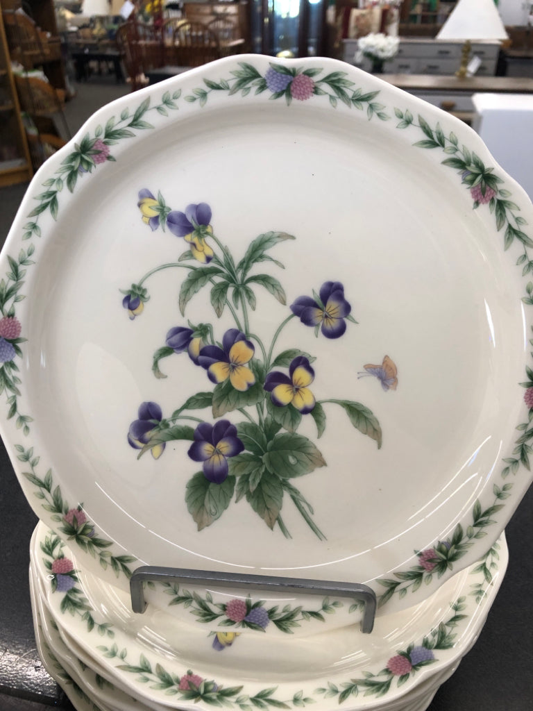 40PC NORITAKE BERRIES/FLORALS DINNER SET SRVC FOR 8.