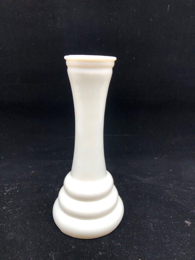 RIBBED BOTTOM MILK GLASS BUD VASE.