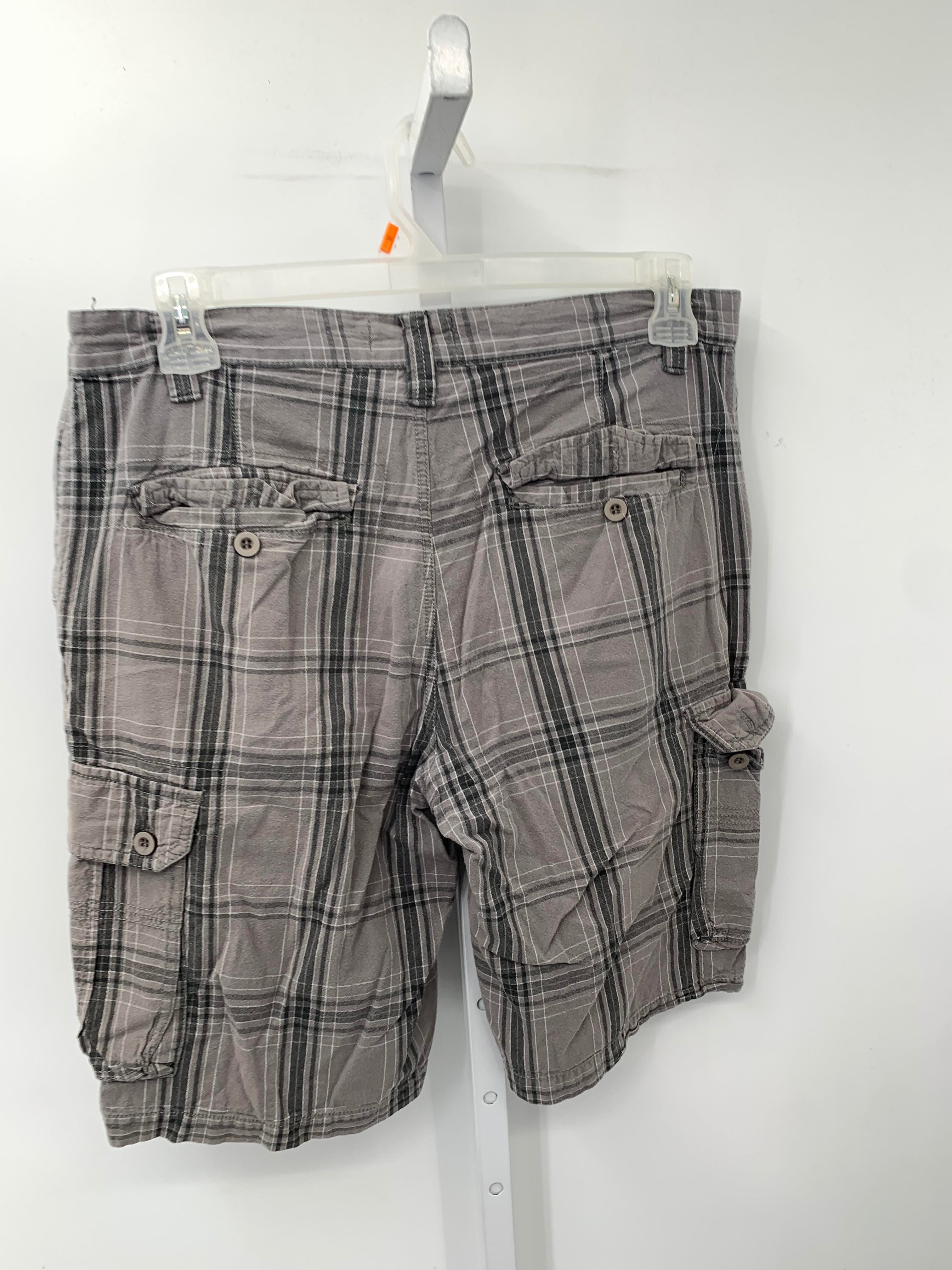 PLAID CARGO SHORTS