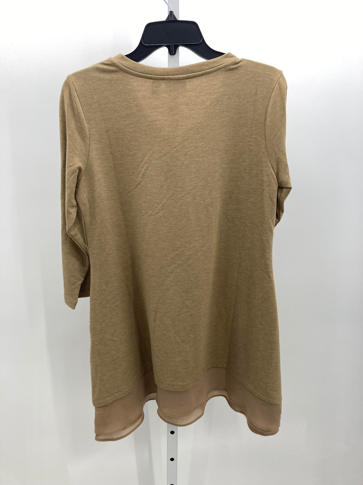LOGO Size Small Misses 3/4 Sleeve Shirt