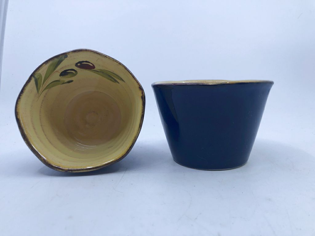2 DARK BLUE, YELLOW AND BERRIES INSIDE MINI DISH.