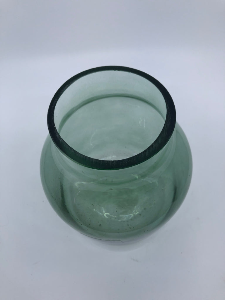 GREEN GLASS VASE.