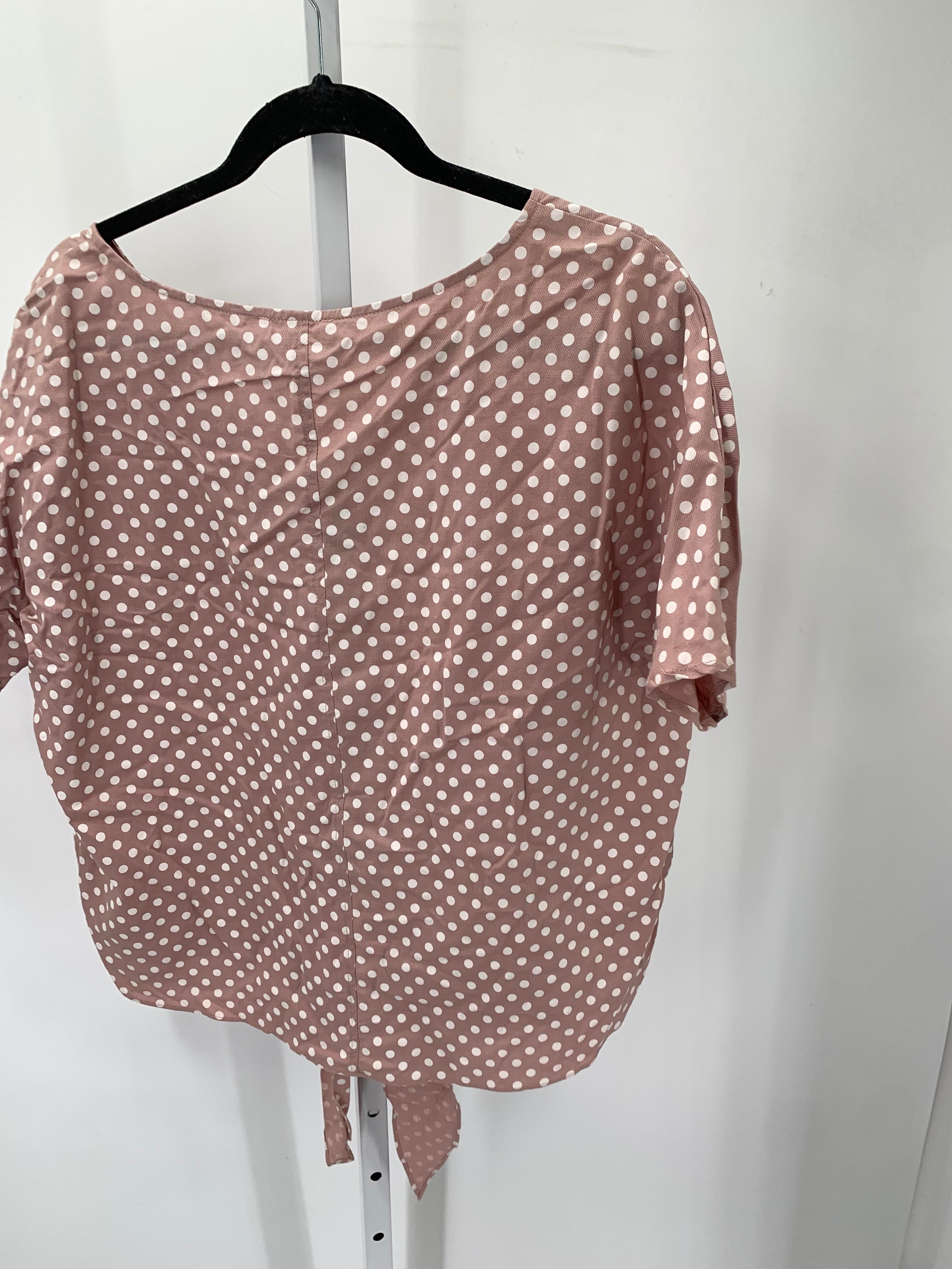 Size Small Juniors Short Sleeve Shirt