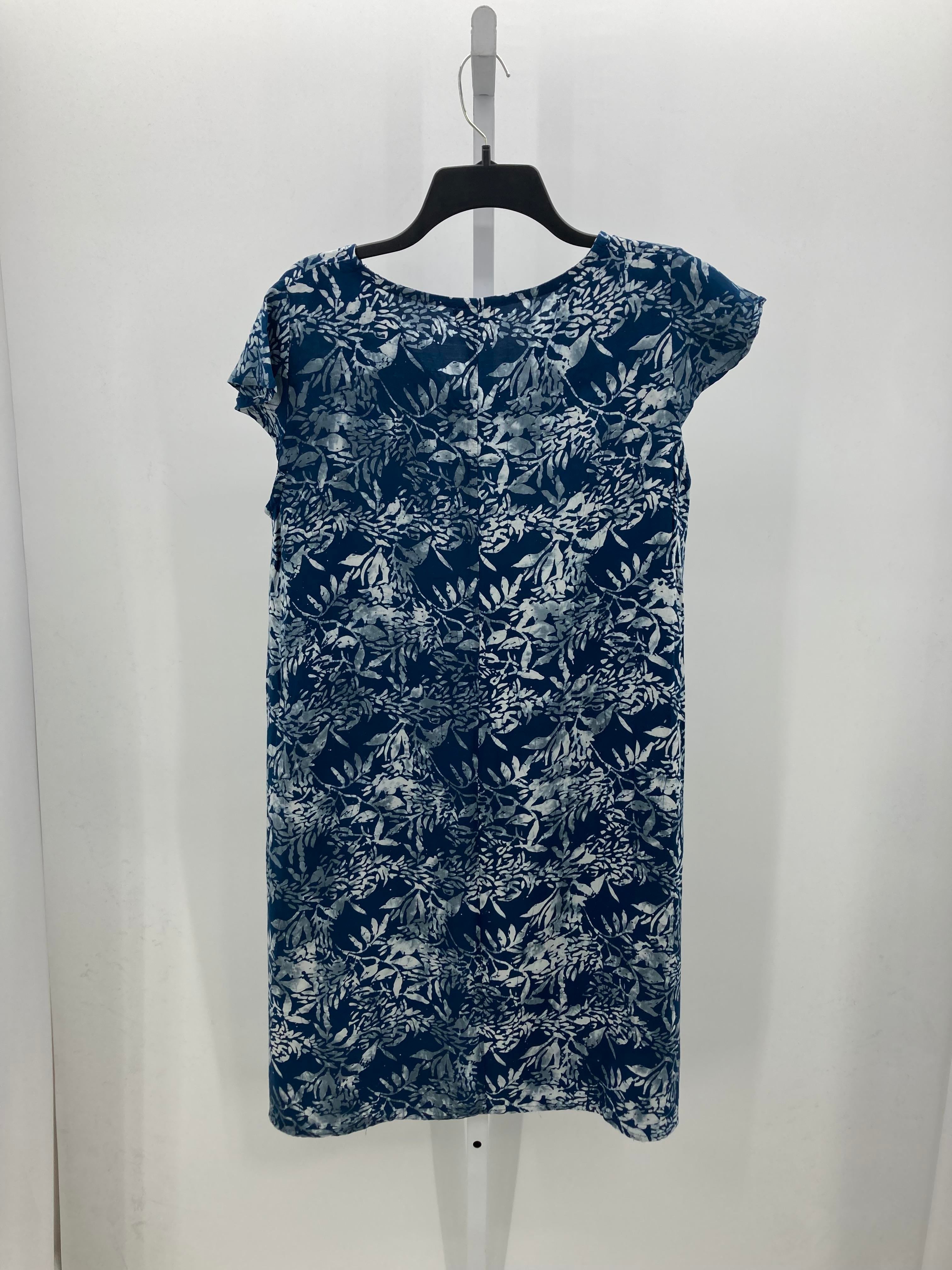 Size Medium Misses Short Sleeve Dress