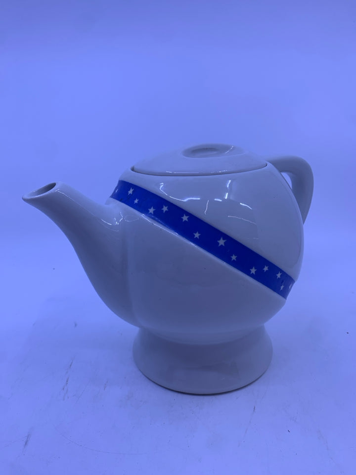 VTG WHITE FOOTED TEA POT W/ BLUE STRIPE W/ STARS DRIP O LATOR.