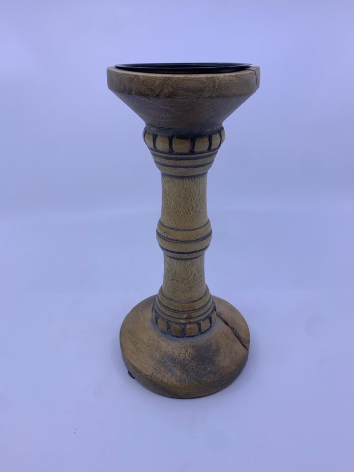 DARK WOOD GREY WASHED CARVED PILLAR CANDLE HOLDER.