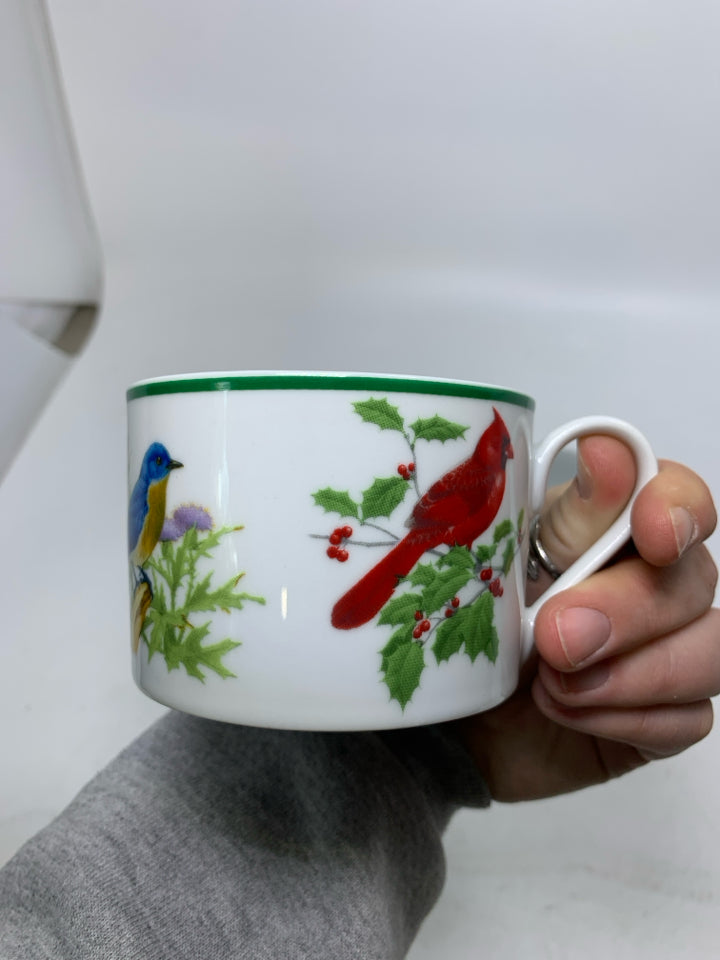 2 ASSORTED NEW ENGLAND BIRDS WILDLIFE FEDERATION MUGS.