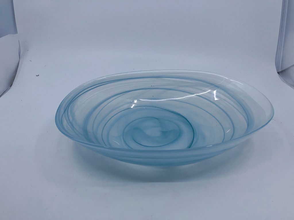 OVAL FOLDED EDGE BLUE BOWL.