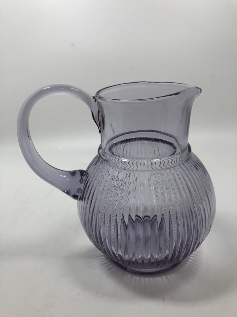 SM PURPLE GLASS PITCHER.