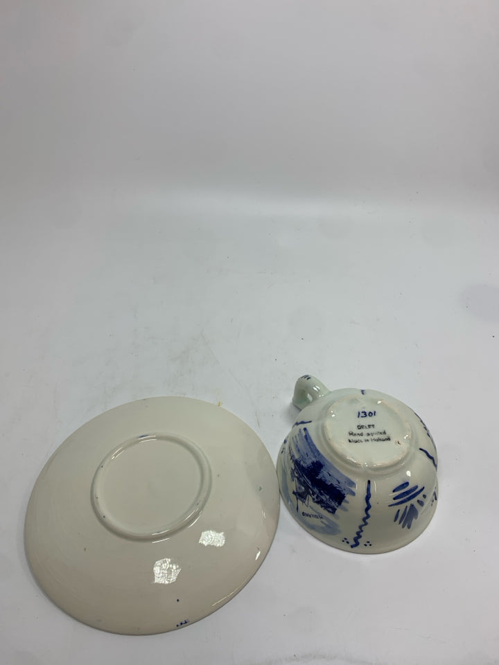 VTG HOLLAND BLUE FLOWER TEACUP/SAUCER.
