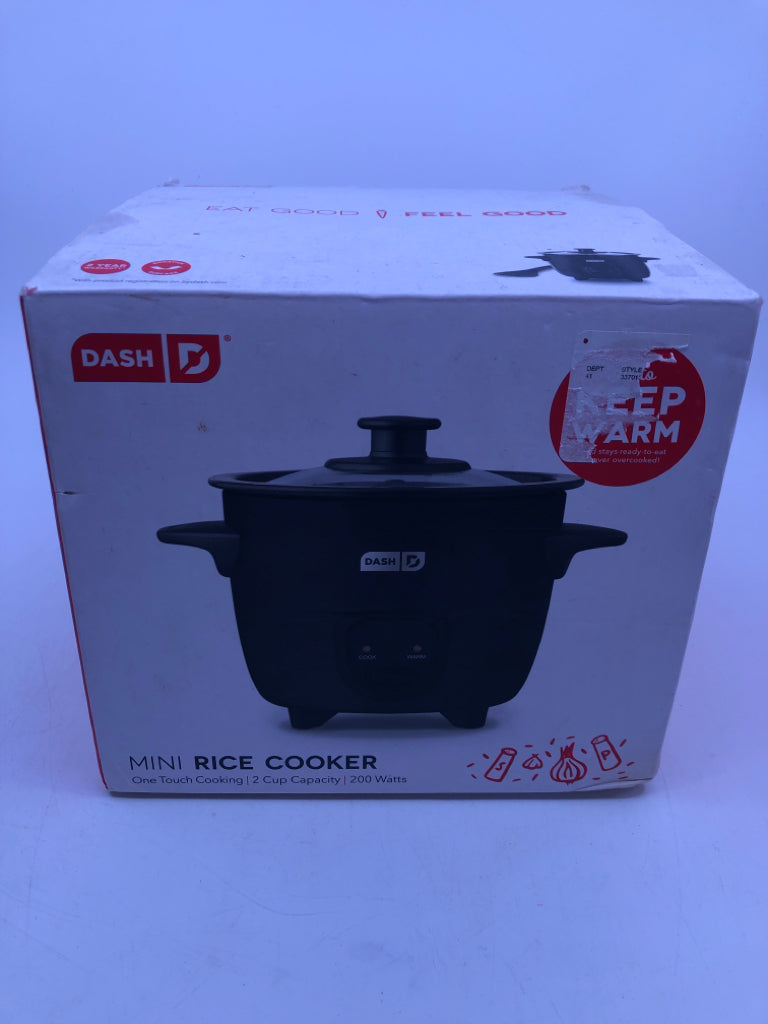 NIB MINI BLACK RICE COOKER DASH.