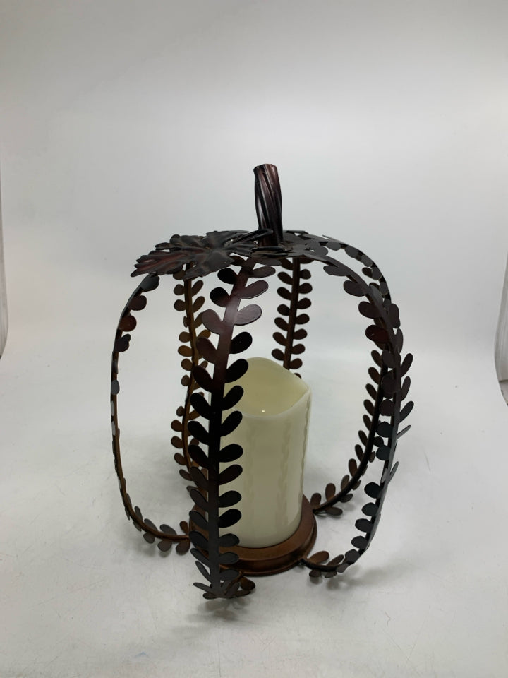 BROWN METAL PUMPKIN W/ FAUX BATTERY CANDLE.
