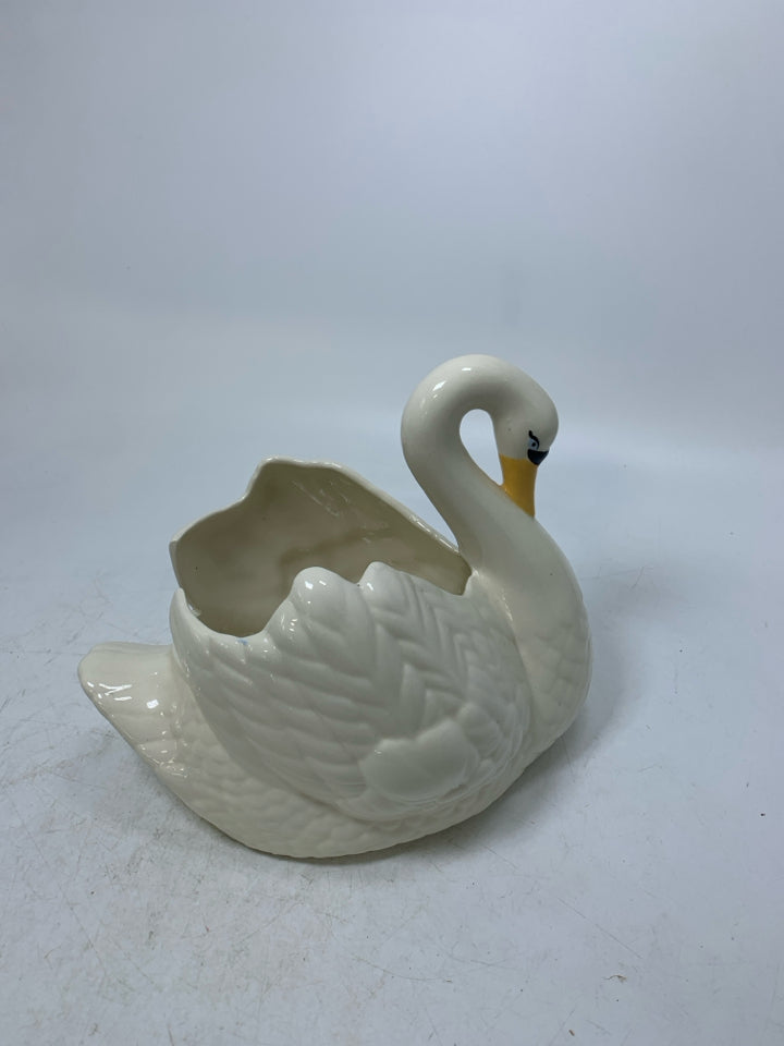 SWAN SHAPED PLANTER.