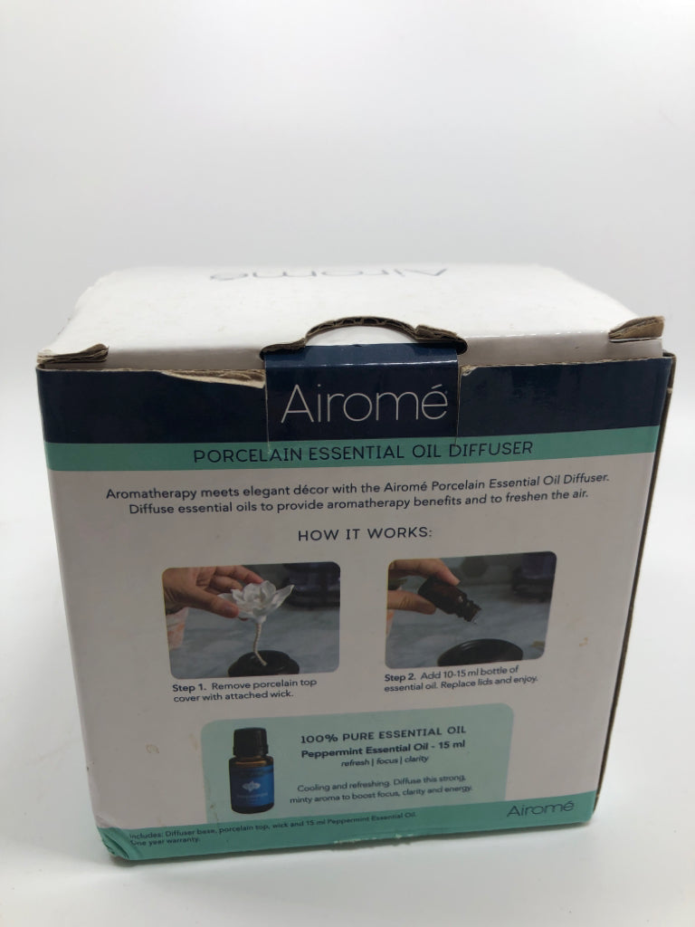 NIB PORCELAIN ESSENTIAL OIL DIFFUSER.