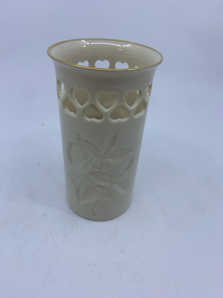 LENOX ROSE PATTERN W LACE HEART EDGE VASE.