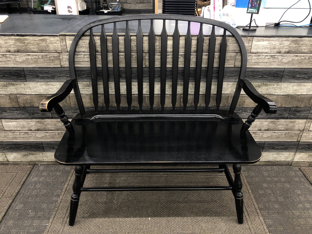 BLACK HIGH BACK BENCH.