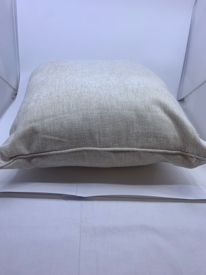 BEIGE TEXTURED ACCENT PILLOW.