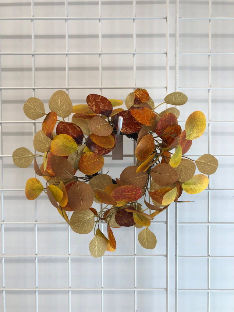 SMALL FAll COLORED LEAVES WREATH.