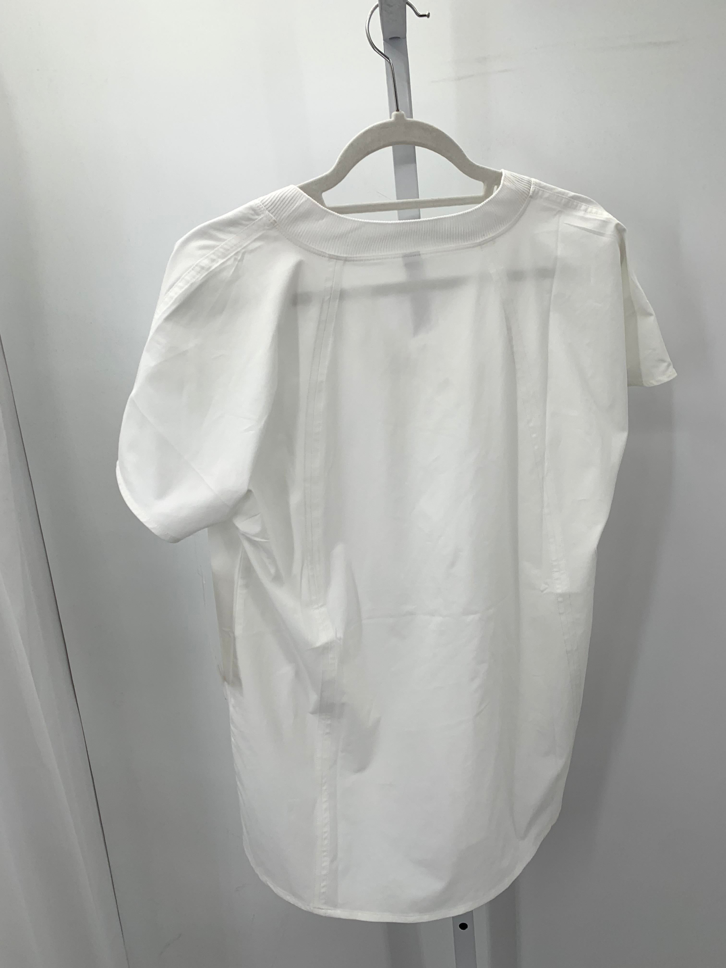 Athleta Size Small Misses Short Sleeve Shirt