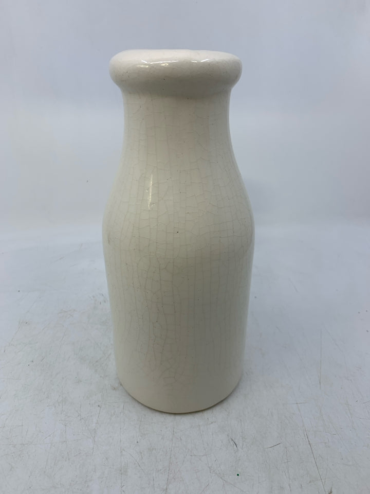 WHITE MILK BOTTLE SHAPE W/ HEART,ROSES.