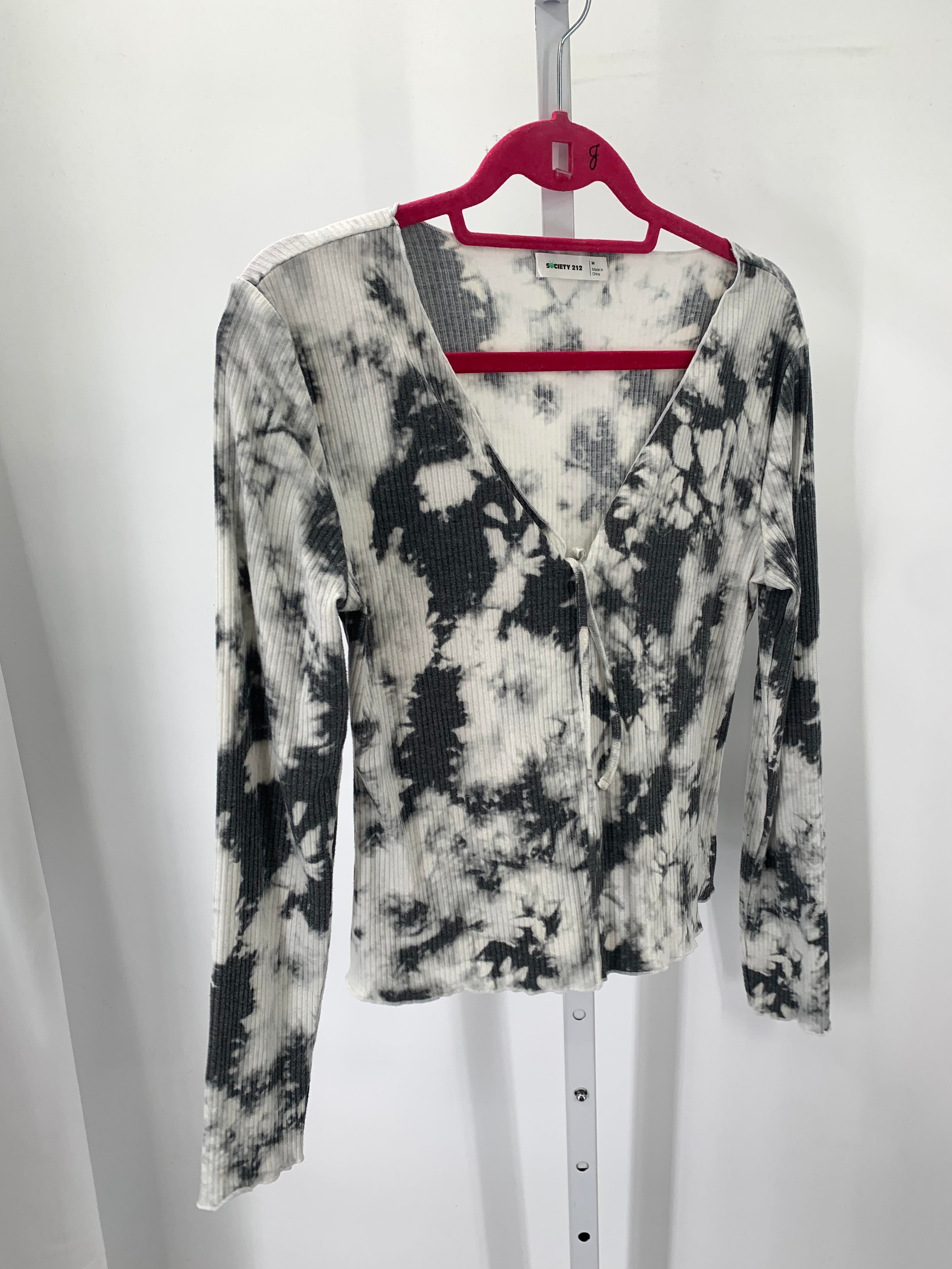 Size Medium Juniors Long Sleeve Shirt