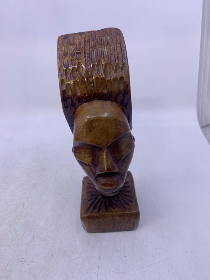 WOOD CARVED HEAD W/ HEAD DRESS FOLK ART.