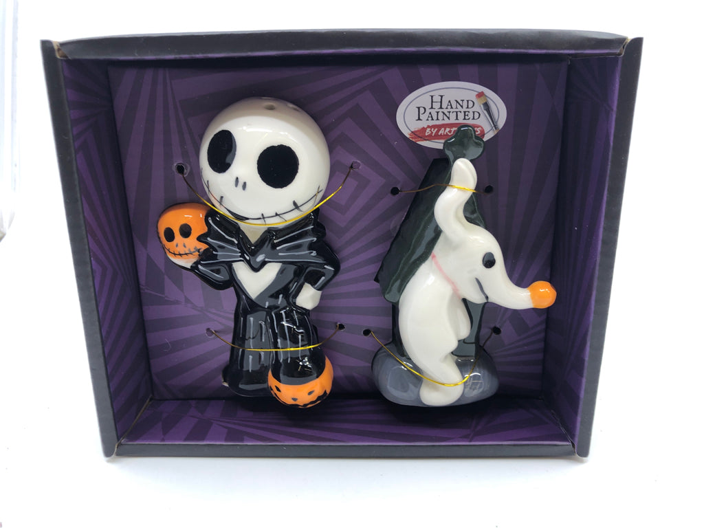 JACK AND ZERO SALT AND PEPPER SHAKERS.