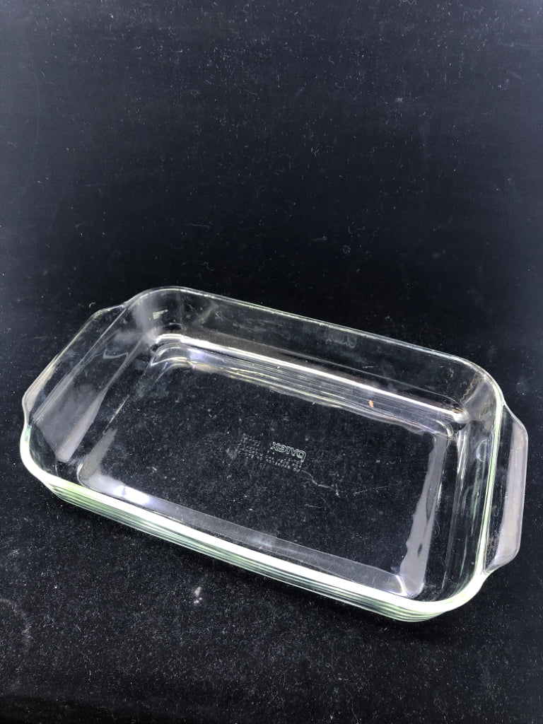 PYREX BAKING DISH.