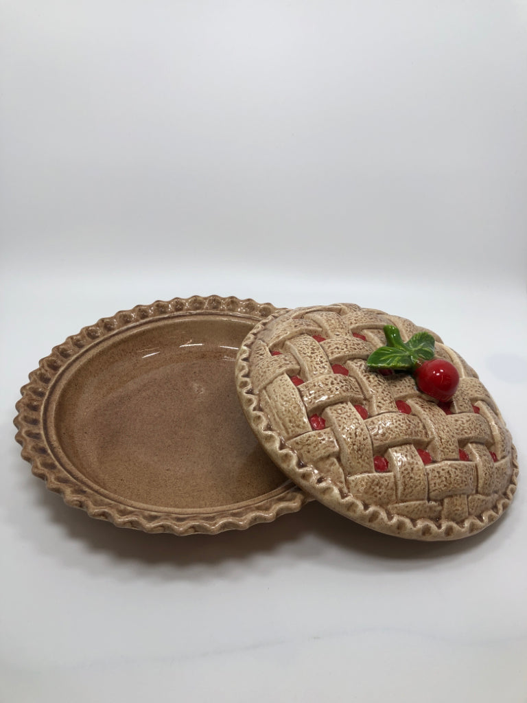 CERAMIC 'CHERRY PIE' PIE BAKING DISH.