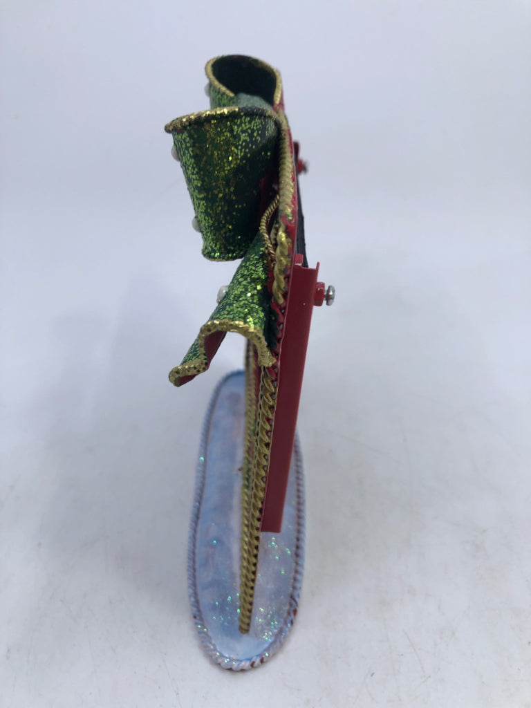 METAL PRESENT 4" X 4" FRAME.