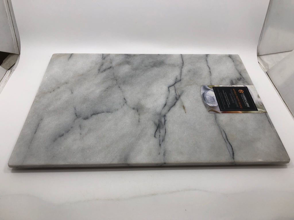 NWT MARBLE PASTRY BOARD.