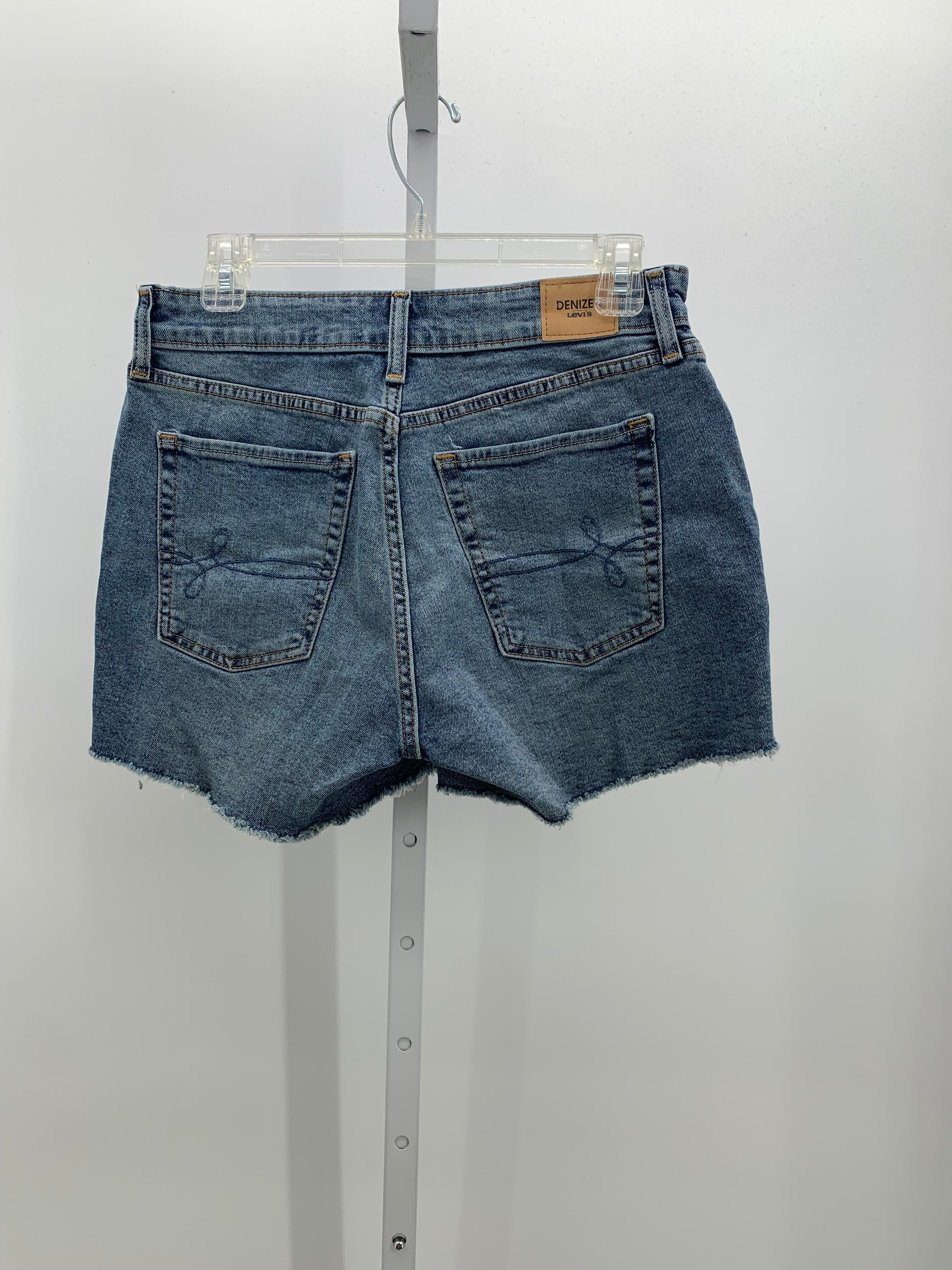 Levis Size 6 Juniors Shorts